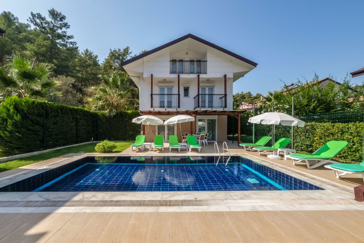PREMIUM VILLAS