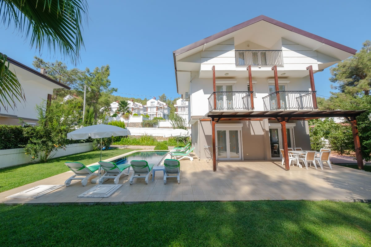 Nar Villa Holiday