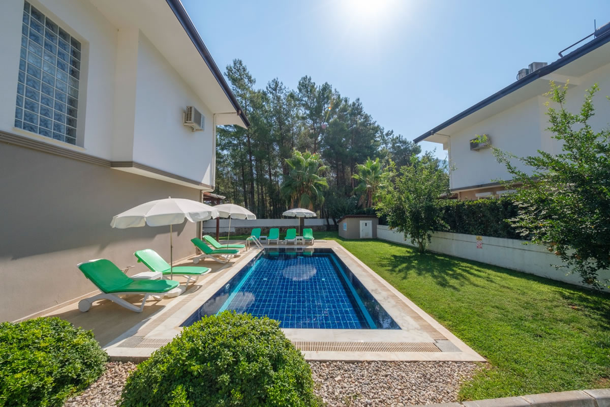 Nar Villa Holiday
